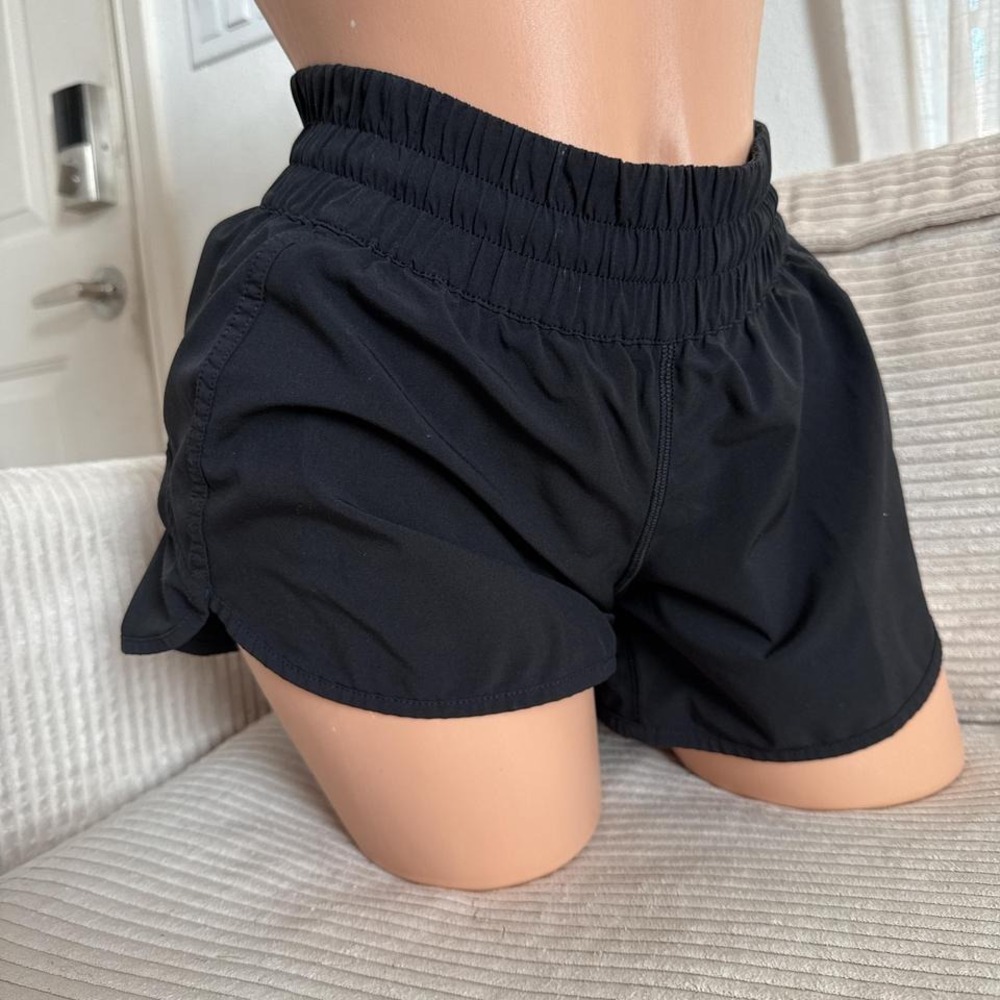 Lululemon athletica Black shorts